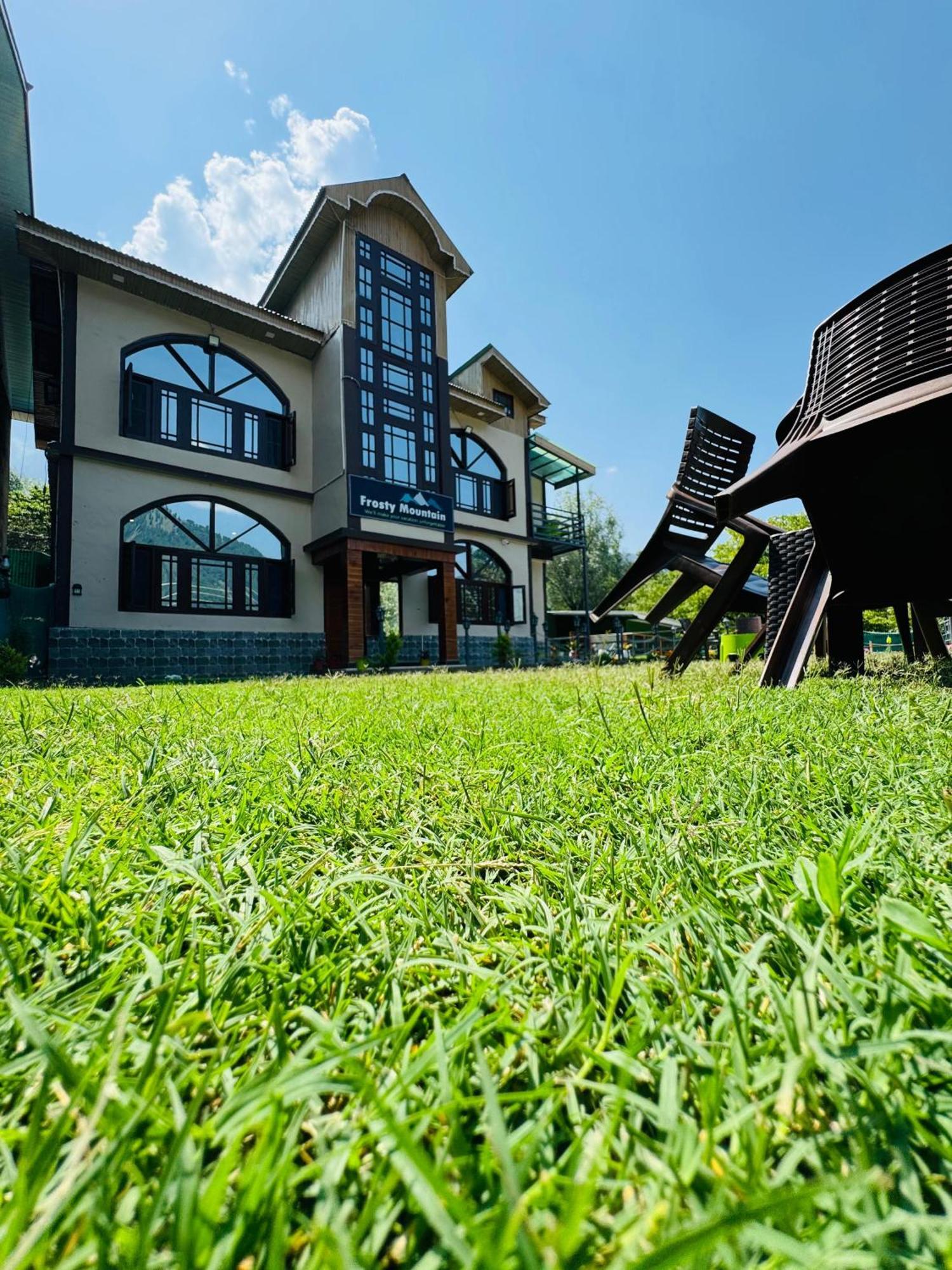 Frosty Mountain Resort Pahalgam Exterior photo